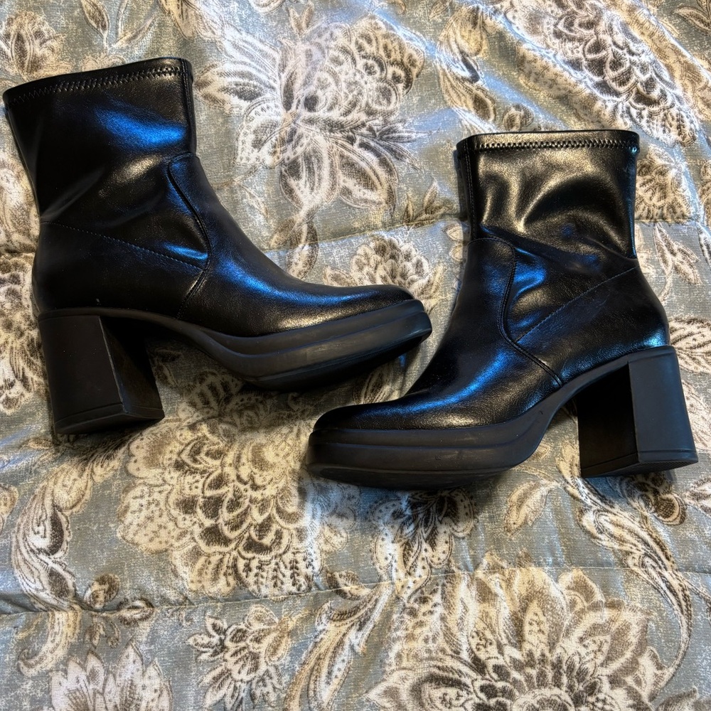 No Boundaries Women's Platform Boots